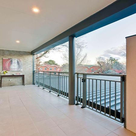 Ibis Styles Canberra Tall Trees Ngoại thất bức ảnh